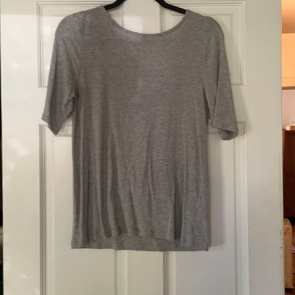 Soft gray scoop back Madewell tee, EUC, large - Picture 1 of 3